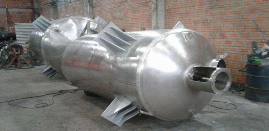 Fabricacion y montaje de tanques de procesos inoxidables con sistema de agitación